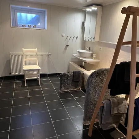 Holiday home Les Grands Arbres Merville (Nord)