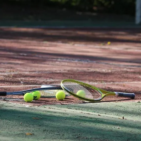 בית נופש Les Grands Arbres *