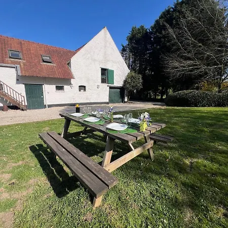 Les Grands Arbres בית נופש Merville (Nord)